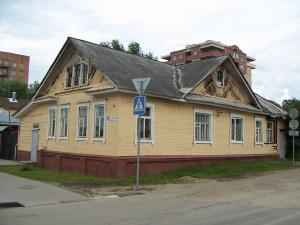  2005.