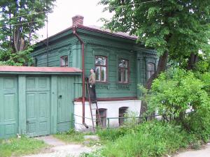  2005.