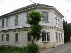  2005.