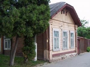  2005.