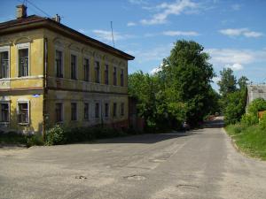  2005.