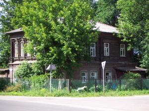   2005.